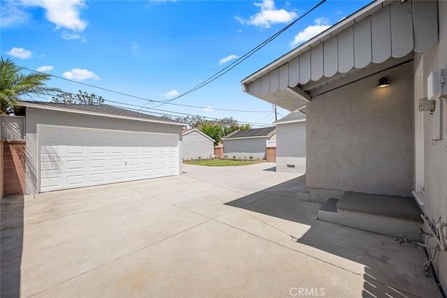 3819 N Studebaker Road, Long Beach, CA 90808