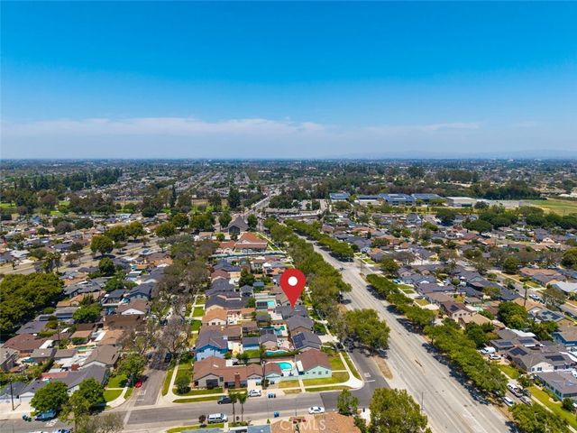 3819 N Studebaker Road, Long Beach, CA 90808