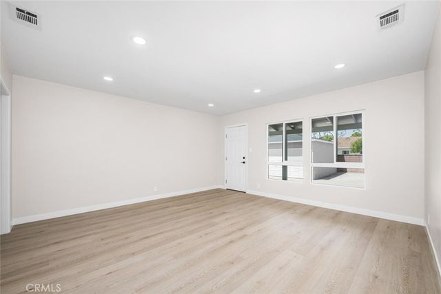 3819 N Studebaker Road, Long Beach, CA 90808