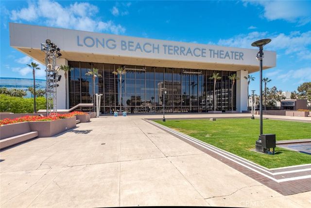 3819 N Studebaker Road, Long Beach, CA 90808
