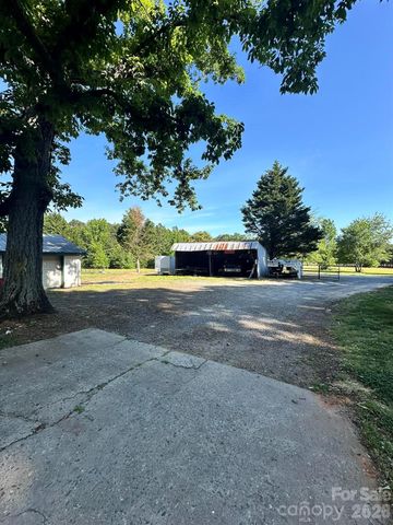 610 Helton Road, Cherryville, NC 28021