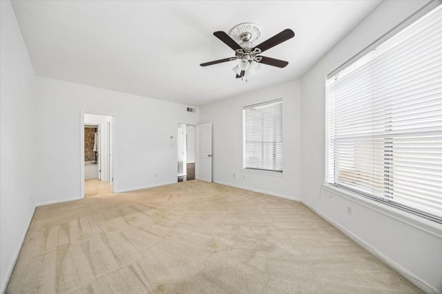 5200 Weslayan Street 208, Houston, TX 77005