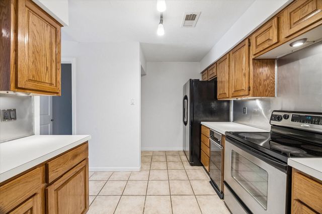 5200 Weslayan Street 208, Houston, TX 77005