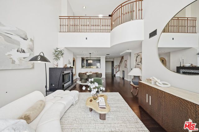 520 S Kingsley Drive PH1, Los Angeles, CA 90020