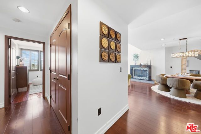 520 S Kingsley Drive PH1, Los Angeles, CA 90020