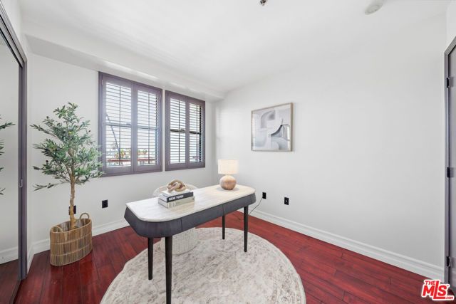 520 S Kingsley Drive PH1, Los Angeles, CA 90020