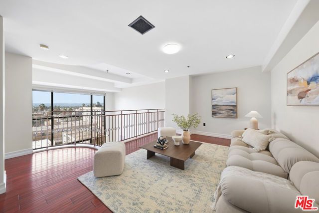 520 S Kingsley Drive PH1, Los Angeles, CA 90020
