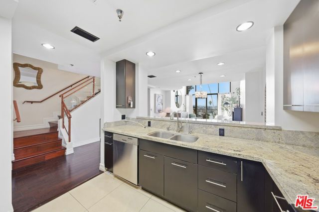 520 S Kingsley Drive PH1, Los Angeles, CA 90020