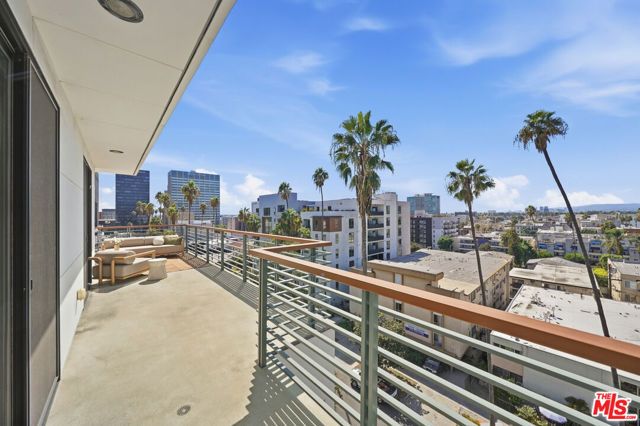 520 S Kingsley Drive PH1, Los Angeles, CA 90020