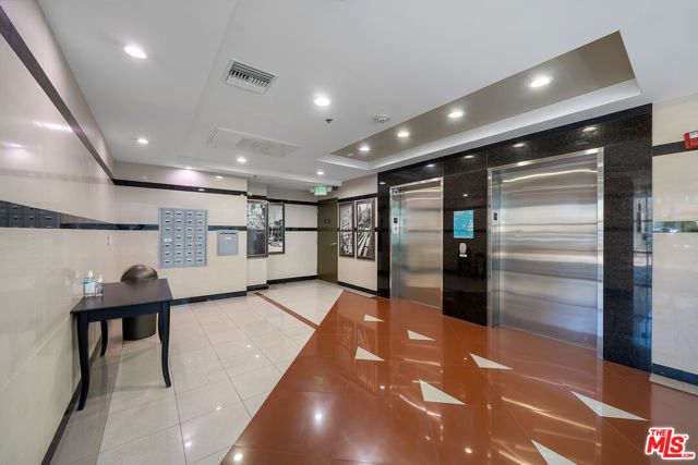 520 S Kingsley Drive PH1, Los Angeles, CA 90020