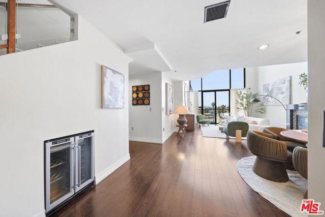 520 S Kingsley Drive PH1, Los Angeles, CA 90020