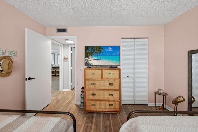 9650 S Ocean Drive 302, Jensen Beach, FL 34957