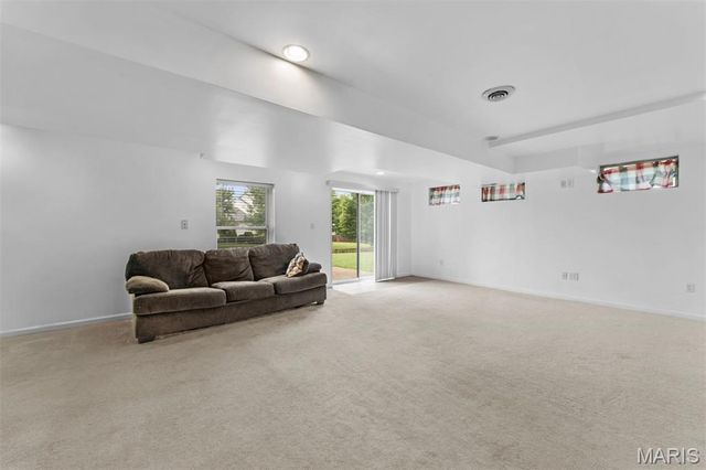 9 Amber Grain Court, Dardenne Prairie, MO 63368