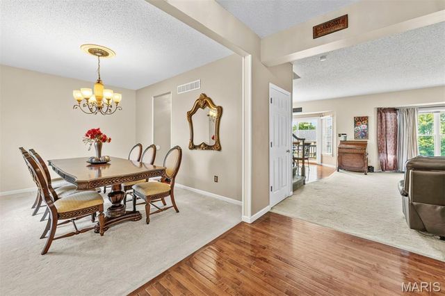 9 Amber Grain Court, Dardenne Prairie, MO 63368