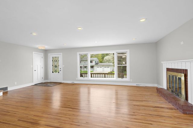 134 Inglewood Street, Long Lake, MN 55356