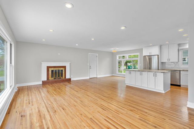 134 Inglewood Street, Long Lake, MN 55356