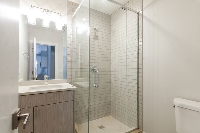 1552 N La Salle Drive 401, Chicago, IL 60610