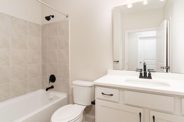 9518 La Croisette Street, B, Union, KY 41091