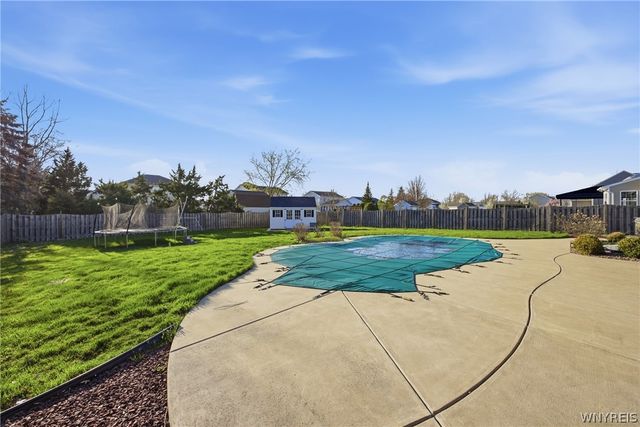 64 Park Lane, Grand Island, NY 14072