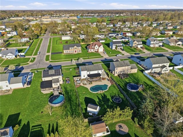 64 Park Lane, Grand Island, NY 14072
