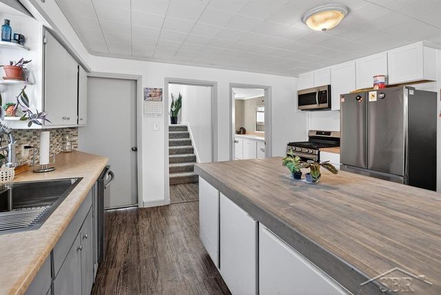 1633 Cass Avenue, Bay City, MI 48708