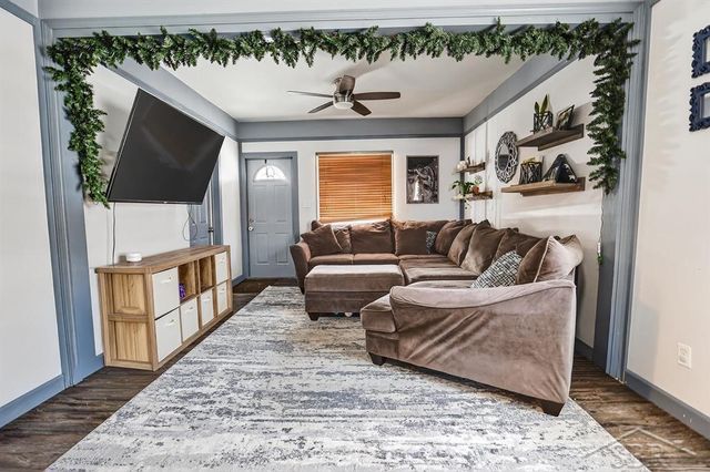 1633 Cass Avenue, Bay City, MI 48708