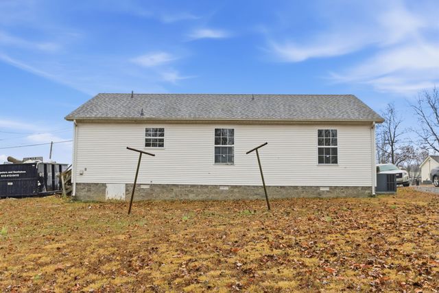 906 Spruce St, Springfield, TN 37172