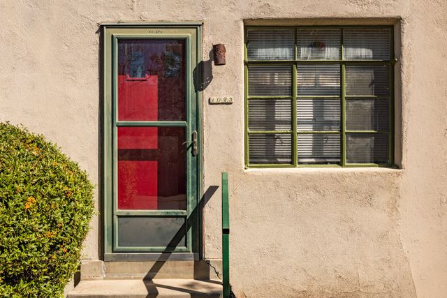 1023 FRUIT Avenue NW, Albuquerque, NM 87102