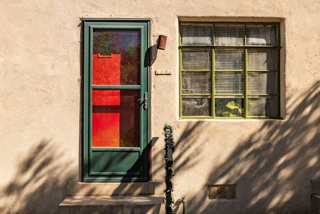 1023 FRUIT Avenue NW, Albuquerque, NM 87102