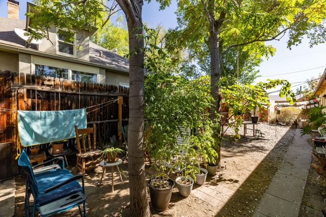 1023 FRUIT Avenue NW, Albuquerque, NM 87102