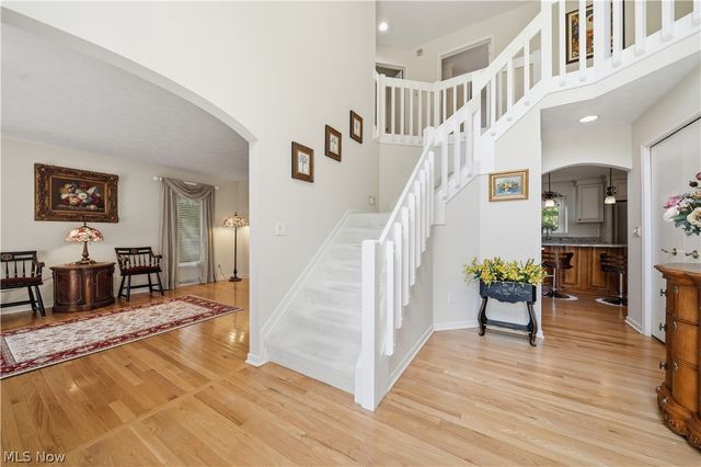 644 Clinton Lane, Highland Heights, OH 44143
