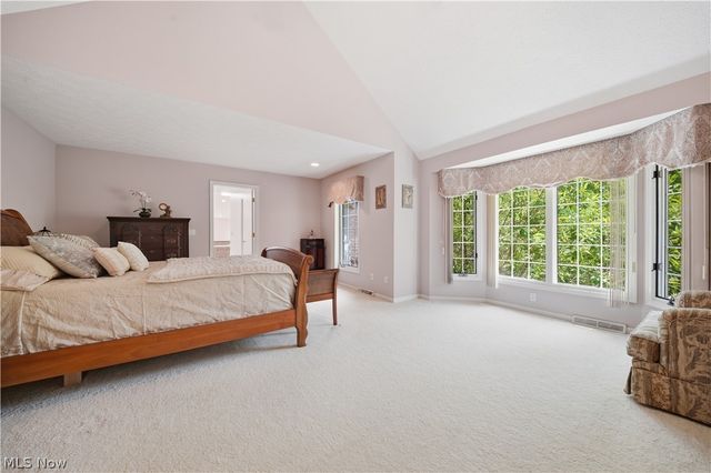 644 Clinton Lane, Highland Heights, OH 44143