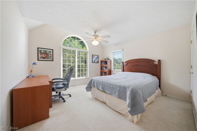 644 Clinton Lane, Highland Heights, OH 44143