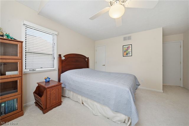 644 Clinton Lane, Highland Heights, OH 44143