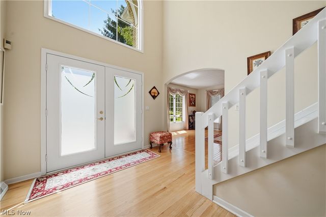 644 Clinton Lane, Highland Heights, OH 44143