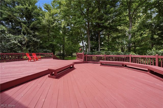 644 Clinton Lane, Highland Heights, OH 44143