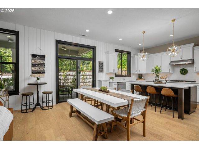 5034 Nw DEERHAVEN Ter, Portland, OR 97229