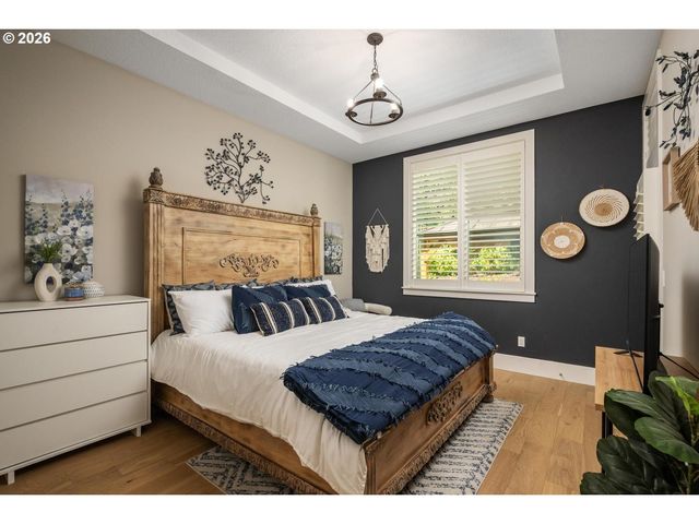 5034 Nw DEERHAVEN Ter, Portland, OR 97229