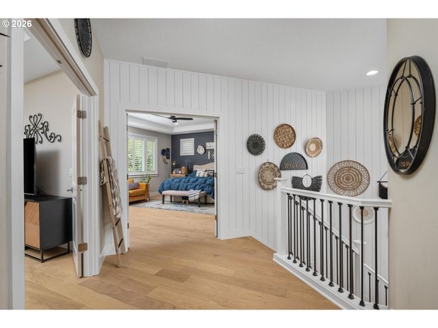 5034 Nw DEERHAVEN Ter, Portland, OR 97229