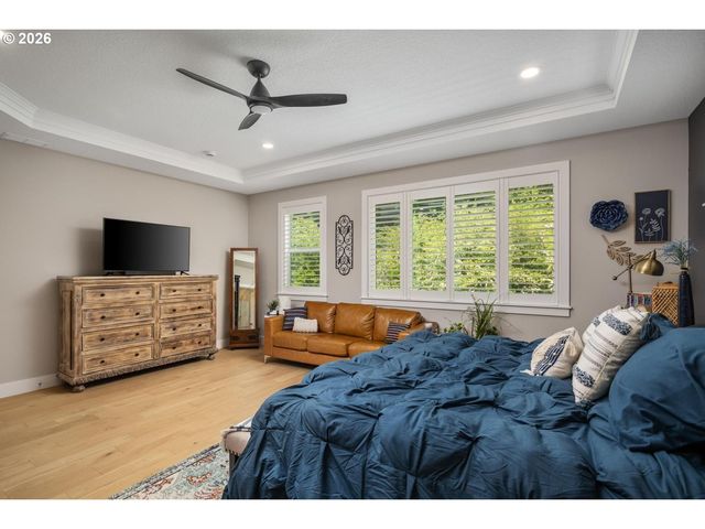5034 Nw DEERHAVEN Ter, Portland, OR 97229
