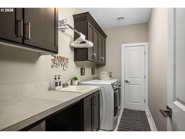 5034 Nw DEERHAVEN Ter, Portland, OR 97229