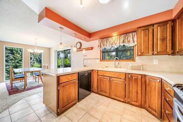15505 N Cincinnati Dr, Spokane, WA 99208