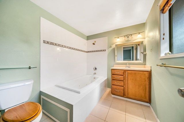 15505 N Cincinnati Dr, Spokane, WA 99208