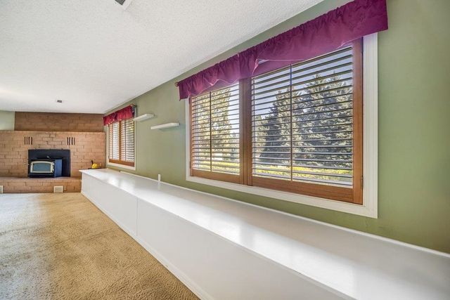 15505 N Cincinnati Dr, Spokane, WA 99208