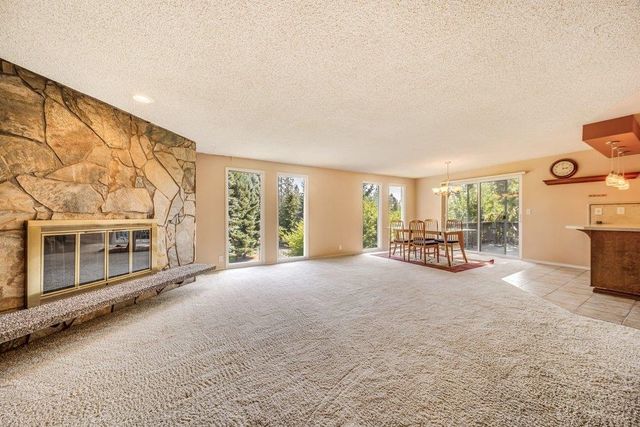 15505 N Cincinnati Dr, Spokane, WA 99208