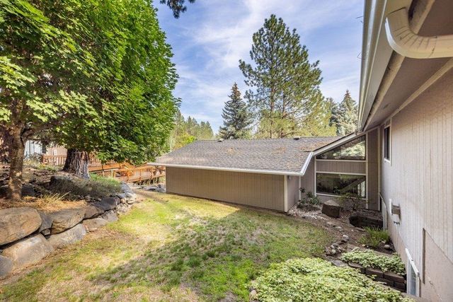 15505 N Cincinnati Dr, Spokane, WA 99208