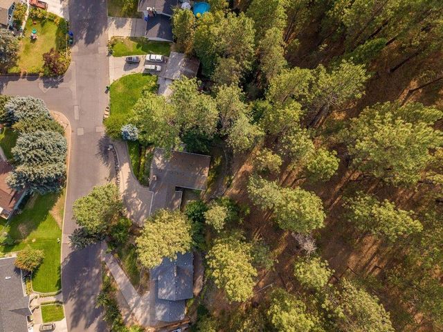 15505 N Cincinnati Dr, Spokane, WA 99208