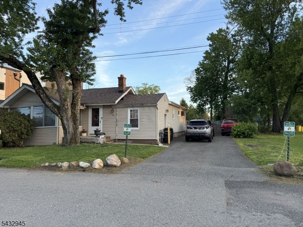 15 Volker Ln, Livingston Twp., NJ 07039 — photo 2
