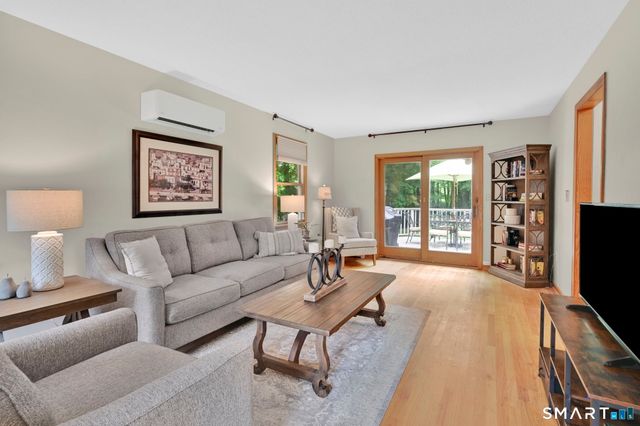 20 Florence Drive, Tolland, CT 06084