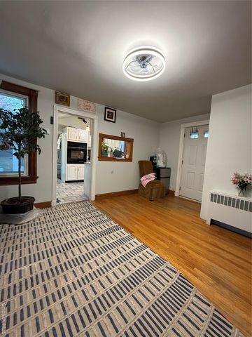 53 Valentine Street, Glen Cove, NY 11542